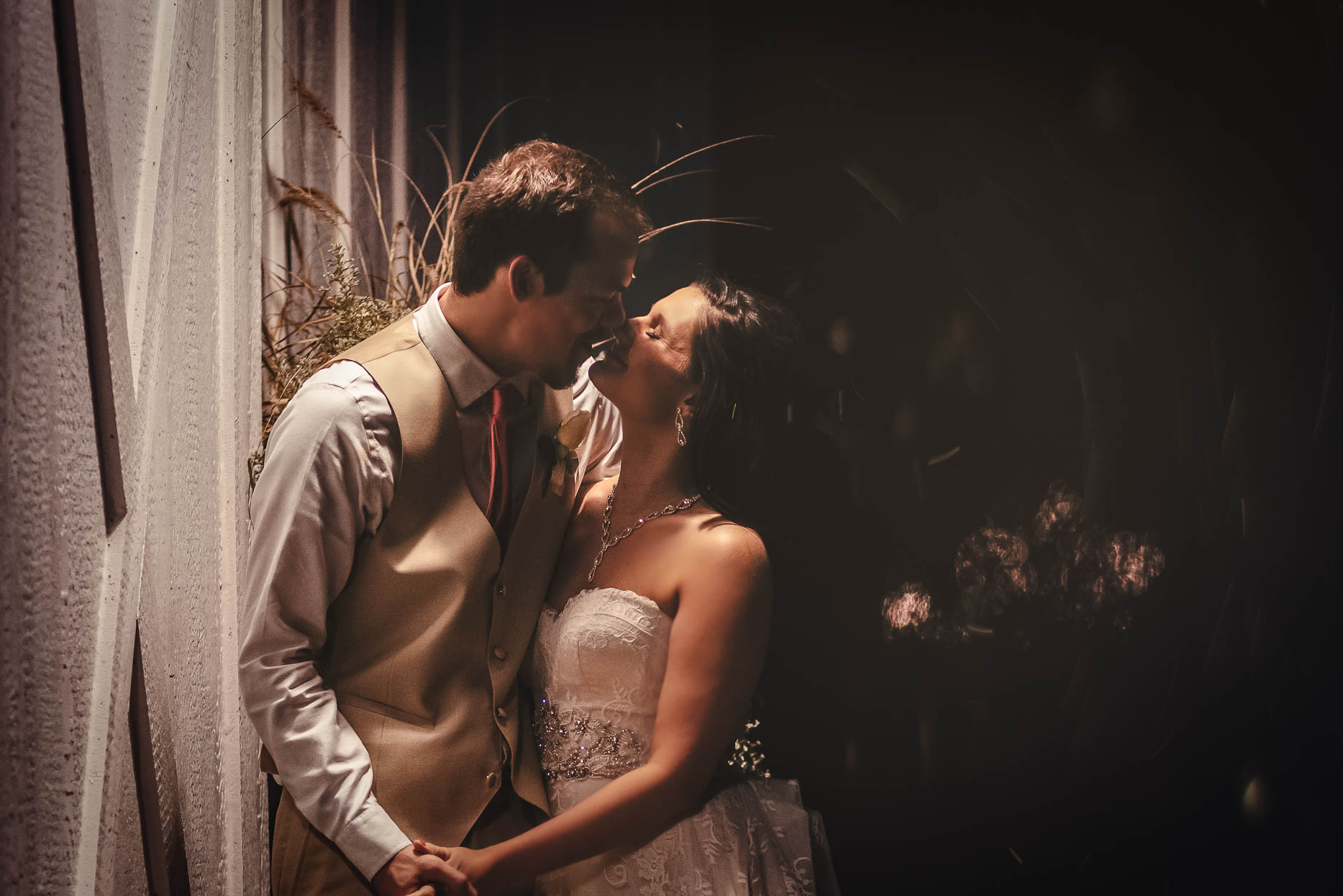 Wedding couple photographed by Sun Prairie Photo